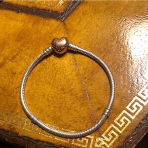 Pandora rose gold moments bracelet